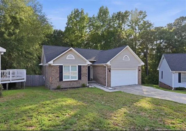 Photo 4 of Single family home for sale at 5923 Lively Ct, Fayetteville, NC 28306 | MLS# 766615 | Listing updated on 2026-08-31