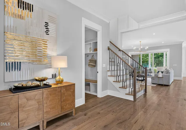 2nd image of 4816 Sweetbriar Dr, Raleigh, NC 27609 | MLS# 10182967