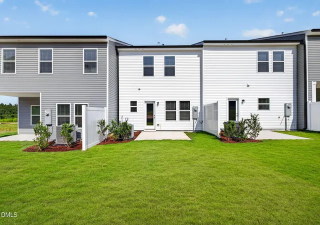 Photo 30 of Townhouse for sale at 412 Barrington Key Dr, Zebulon, NC 27597 | MLS# 10182576 | Listing updated on 2026-09-05