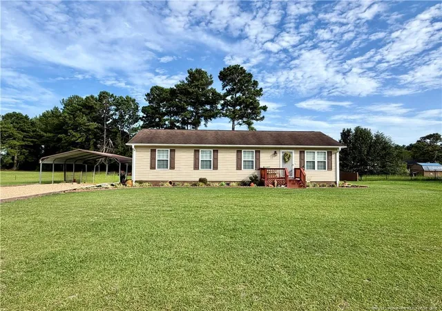 Photo 1 of Sale Pending at 386 Oakwood Hts Dr, Lumberton, NC 28358 | MLS# 766648 | Listing updated on 2026-09-09