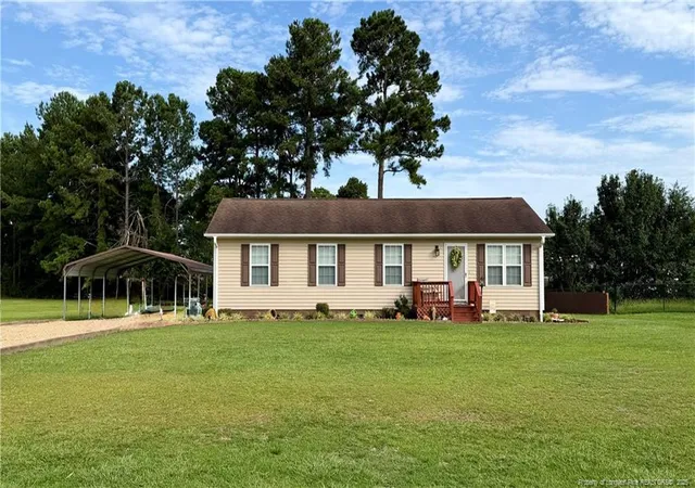 Photo 1 of Sale Pending at 386 Oakwood Hts Dr, Lumberton, NC 28358 | MLS# 766648 | Listing updated on 2026-09-09