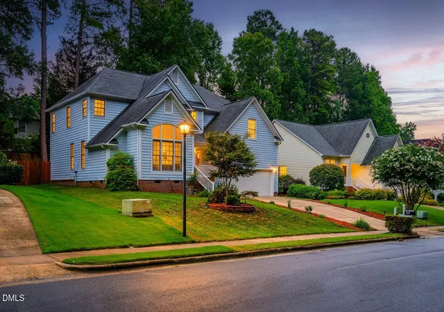 Photo 1 of Single family home for sale at 107 Lonebrook Dr, Chapel Hill, NC 27516 | MLS# 10182583 | Listing updated on 2026-09-09