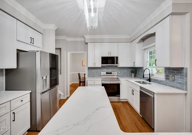 4th image of 107 Lonebrook Dr, Chapel Hill, NC 27516 | MLS# 10182583