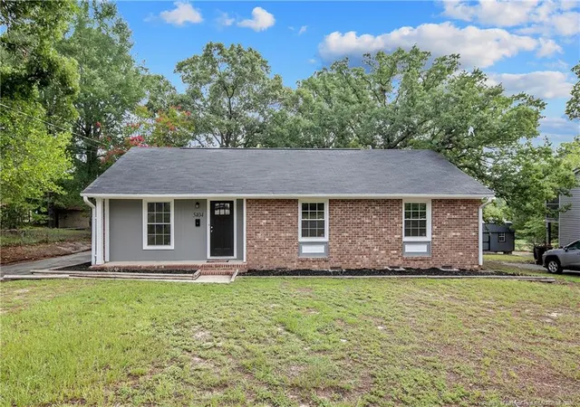 Photo 1 of Single family home for sale at 5404 Sandstone Dr, Fayetteville, NC 28311 | MLS# 766536 | Listing updated on 2026-09-18