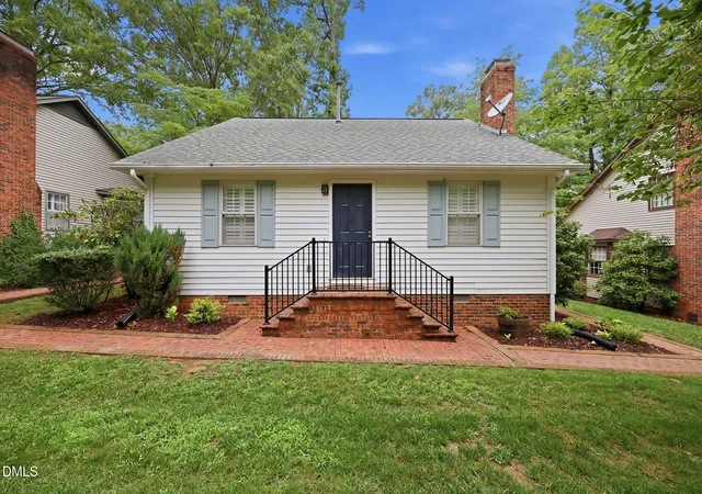 1st image of 7 Willow Oak St, Elon, NC 27244 | MLS# 10182610