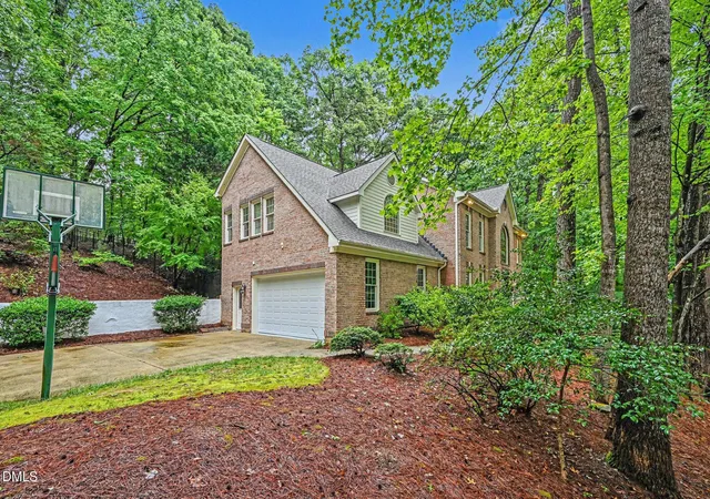Photo 2 of Single family home for sale at 101 Collinson Dr, Chapel Hill, NC 27514 | MLS# 10182742 | Listing updated on 2026-08-27