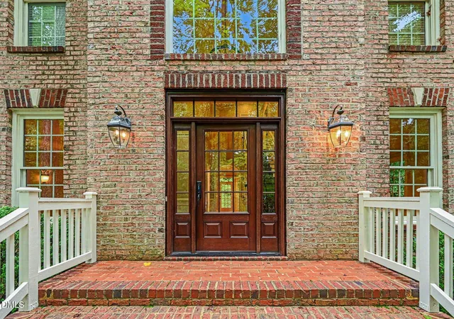 Photo 3 of Single family home for sale at 101 Collinson Dr, Chapel Hill, NC 27514 | MLS# 10182742 | Listing updated on 2026-08-27