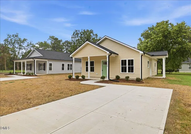 Photo 2 of Sale Pending at 4268 Ellis Ave, Farmville, NC 27828 | MLS# 10184175 | Listing updated on 2026-08-29