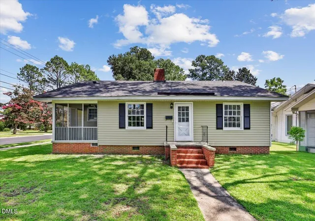 Photo 2 of Sale Pending at 1001 S 2nd Street, Smithfield, NC 27577 | MLS# 10184365 | Listing updated on 2026-09-30
