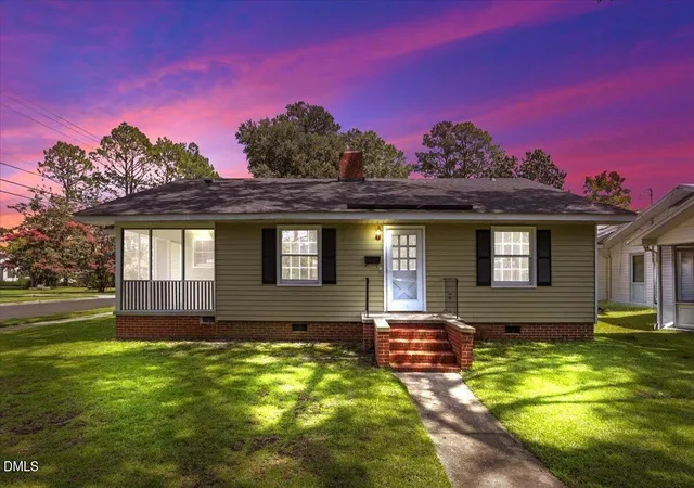 Photo 1 of Sale Pending at 1001 S 2nd Street, Smithfield, NC 27577 | MLS# 10184365 | Listing updated on 2026-09-30