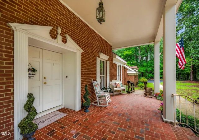 Photo 4 of Single family home for sale at 1595 N Moore Rd, Robbins, NC 27325 | MLS# 10182683 | Listing updated on 2026-10-09