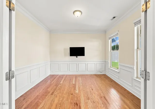Photo 3 of Single family home for sale at 5401 Weathered Rock Ct, Knightdale, NC 27545 | MLS# 10183255 | Listing updated on 2026-09-23
