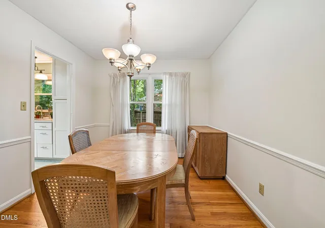 Photo 4 of Single family home for sale at 1421 Elberon Pl, Raleigh, NC 27609 | MLS# 10186114 | Listing updated on 2026-09-13