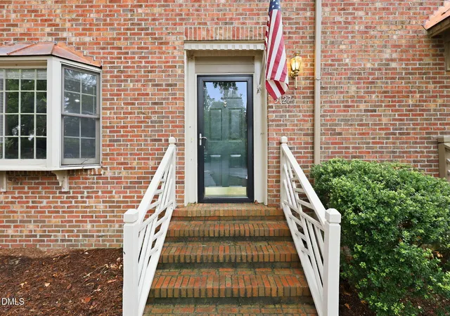 Photo 3 of Sale Pending at 3127 Coachmans Way, Durham, NC 27705 | MLS# 10182896 | Listing updated on 2026-08-16