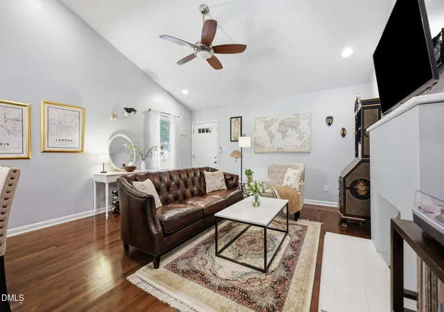 2nd image of 615 Kirby St #302, Raleigh, NC 27606 | MLS# 10185993