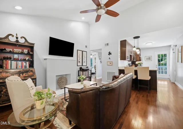 5th image of 615 Kirby St, Raleigh, NC 27606
