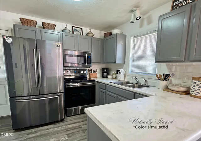 Photo 4 of Sale Pending at 5805 Seward Dr, Knightdale, NC 27545 | MLS# 10185900 | Listing updated on 2026-08-26