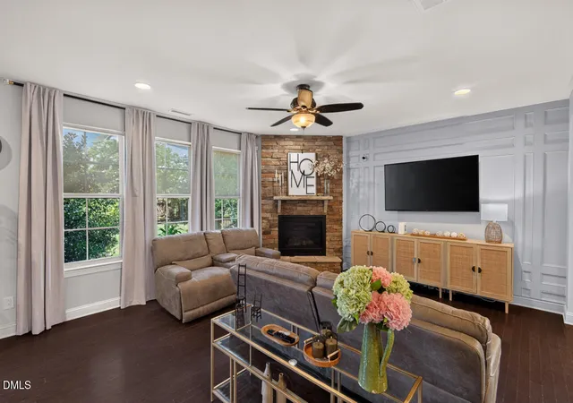4th image of 114 Shadow Hawk Dr, Durham, NC 27713 | MLS# 10186411
