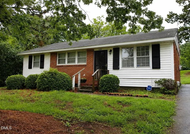 Photo 2 of Single family home for sale at 1008 Hadley Rd, Raleigh, NC 27610 | MLS# 10182722 | Listing updated on 2026-09-29