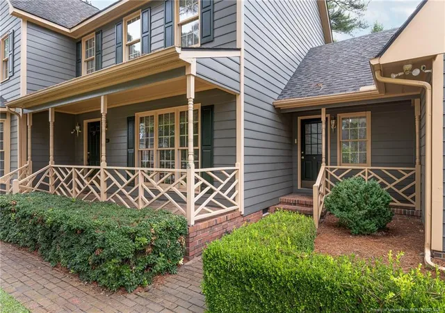 Photo 3 of Single family home for sale at 3508 Edgeside Ct, Fayetteville, NC 28303 | MLS# 766713 | Listing updated on 2026-08-07