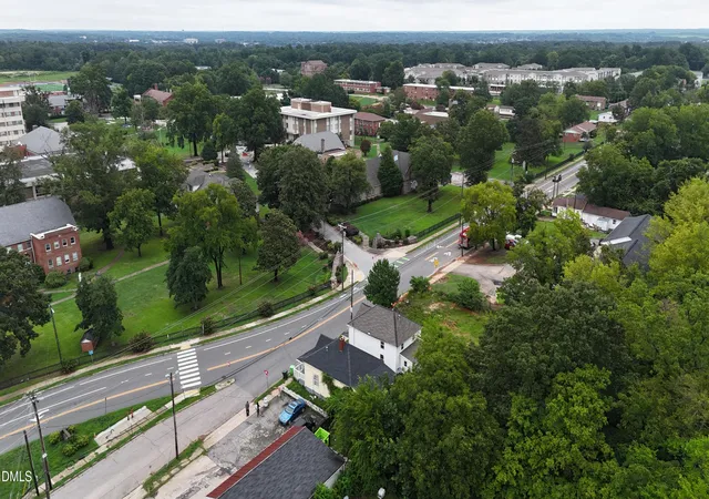 11th image of 1412 Oakwood Ave, Raleigh, NC 27610 | MLS# 10182900