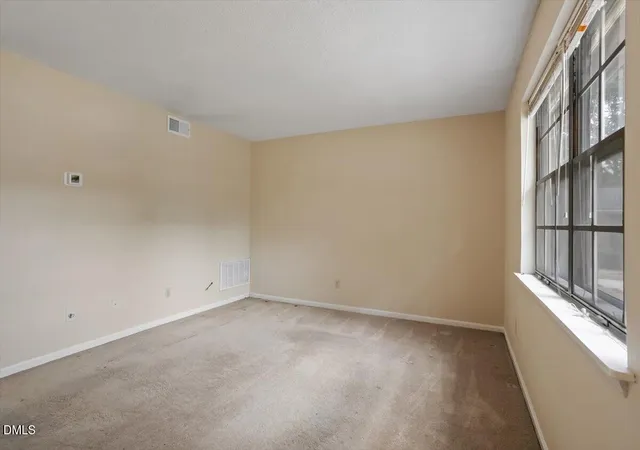 3rd image of 1102 Willow Dr #19, Chapel Hill, NC 27517 | MLS# 10182768