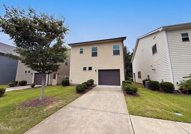 Photo 4 of Single family home for sale at 109 Belle Plain Dr, Morrisville, NC 27560 | MLS# 10182730 | Listing updated on 2026-09-19