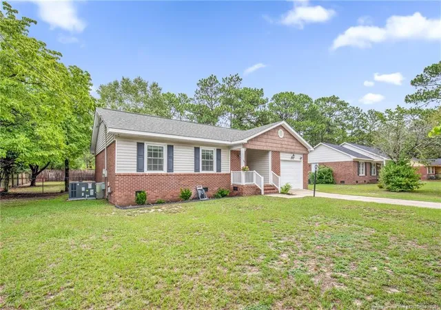 Photo 3 of Sale Pending at 5870 Hunting Ridge Rd, Hope Mills, NC 28348 | MLS# 766645 | Listing updated on 2026-08-17
