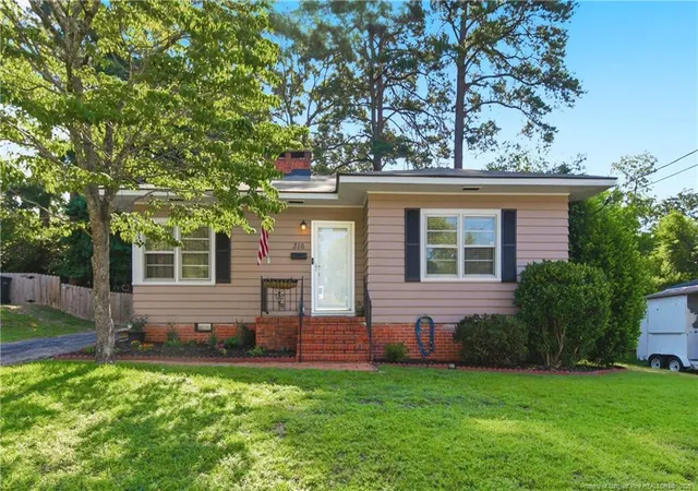 Photo 1 of Single family home for sale at 316 Fairwood Ct, Fayetteville, NC 28305 | MLS# 766730 | Listing updated on 2026-08-27