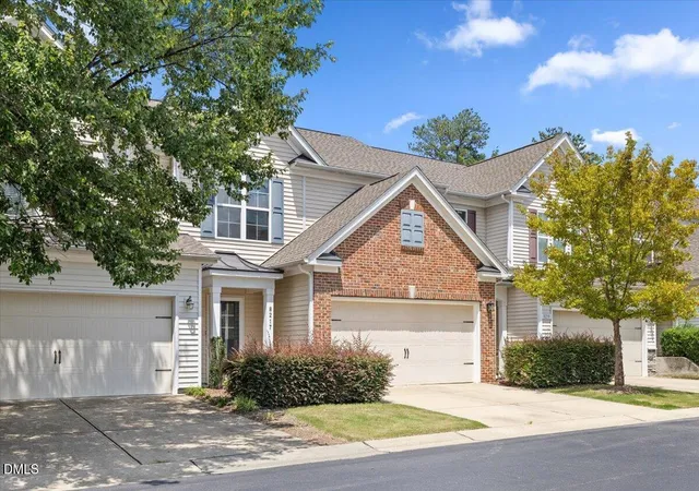 2nd image of 8217 Yaxley Hall Dr, Raleigh, NC 27616 | MLS# 10185770