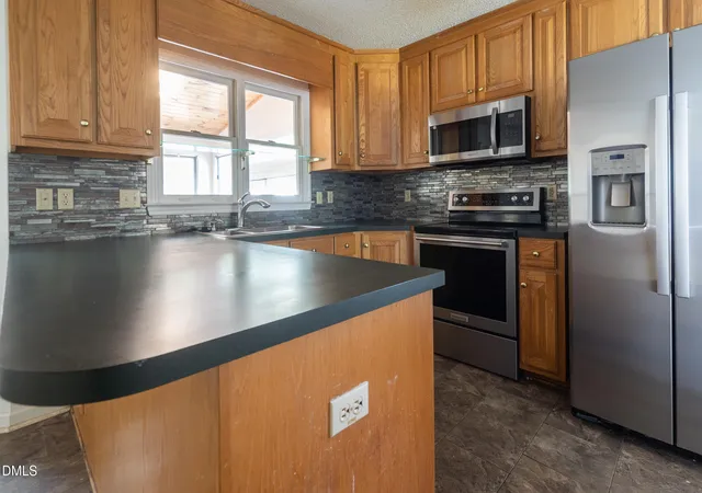 4th image of 13 Warbler Ln, Durham, NC 27712 | MLS# 10185699