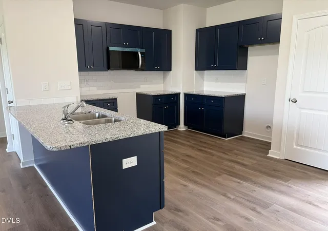 Photo 3 of Single family home for sale at 542 Barbour's Pl Dr, Four Oaks, NC 27524 | MLS# 10187569 | Listing updated on 2026-08-20
