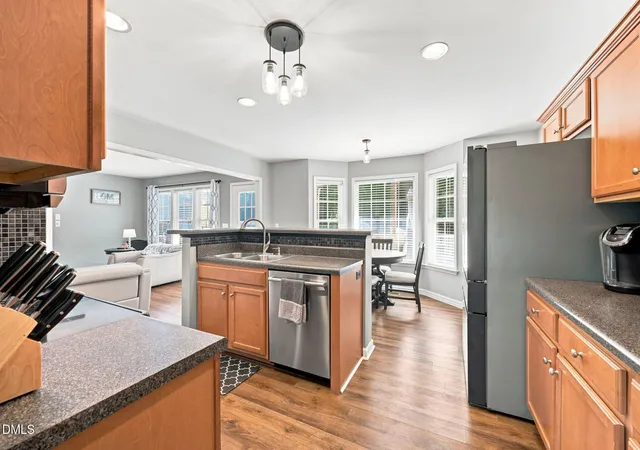 Photo 4 of Single family home for sale at 637 Dickinson Rd, Smithfield, NC 27577 | MLS# 10184552 | Listing updated on 2026-09-10