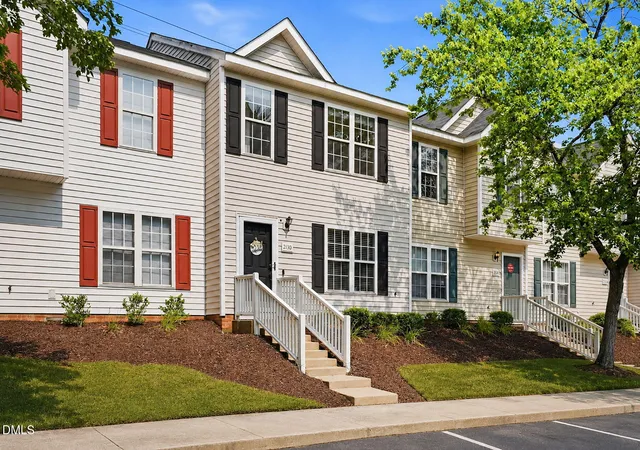 Photo 2 of Sale Pending at 2130 Walnut Blfs Ln, Raleigh, NC 27610 | MLS# 10184177 | Listing updated on 2026-09-21