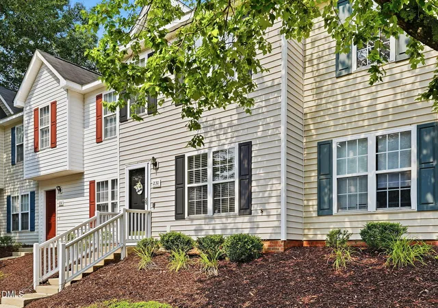 Photo 3 of Sale Pending at 2130 Walnut Blfs Ln, Raleigh, NC 27610 | MLS# 10184177 | Listing updated on 2026-09-21