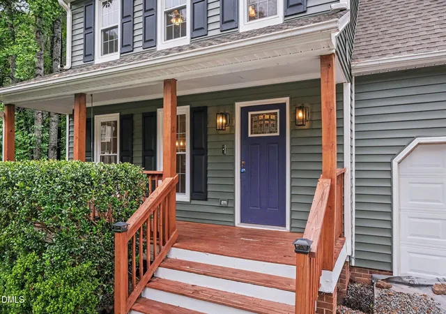 1st image of 4 Brightleaf Ct, Durham, NC 27713 | MLS# 10183351