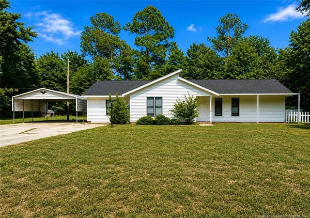 Photo 1 of Single family home for sale at 11621 Stanley St, Laurinburg, NC 28352 | MLS# 766744 | Listing updated on 2026-09-01