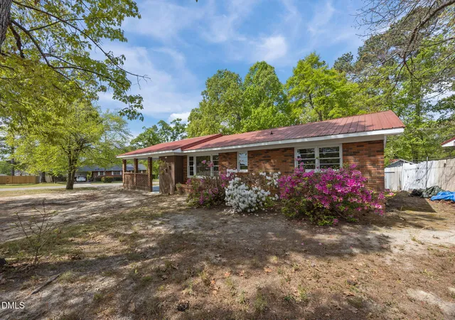 2nd image of 2934 Academy St, Sanford, NC 27332 | MLS# 10184017