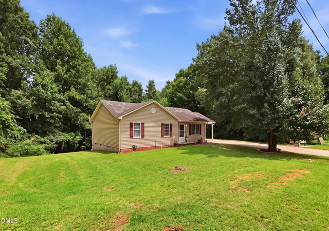 Photo 2 of Sale Pending at 106 N Arlington Ave, Jonesville, NC 28642 | MLS# 10182838 | Listing updated on 2026-09-22
