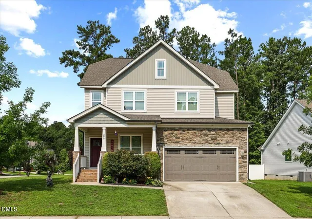 Photo 3 of Single family home for sale at 297 Hawkesburg Dr, Clayton, NC 27527 | MLS# 10183524 | Listing updated on 2026-08-31