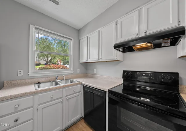Photo 3 of Townhouse for sale at 4425 Roller Ct, Raleigh, NC 27604 | MLS# 10182937 | Listing updated on 2026-09-15