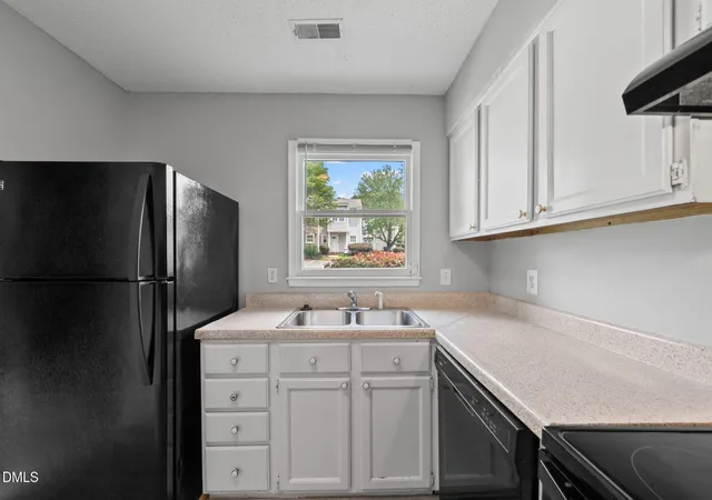 Photo 4 of Townhouse for sale at 4425 Roller Ct, Raleigh, NC 27604 | MLS# 10182937 | Listing updated on 2026-09-15