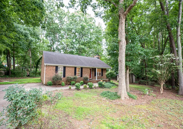 3rd image of 302 Goodwin Rd, Durham, NC 27712 | MLS# 10182920