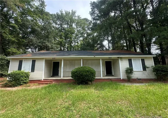 1st image of 213 Colonial Dr, Fayetteville, NC 28301 | MLS# 766688