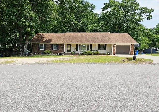 Photo 1 of Single family home for sale at 1628 Sweetgum Cir, Fayetteville, NC 28304 | MLS# 764800 | Listing updated on 2026-07-28