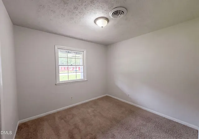 Photo 3 of Single family home for sale at 6616 Amanda Cir, Fayetteville, NC 28304 | MLS# 10182885 | Listing updated on 2026-09-04