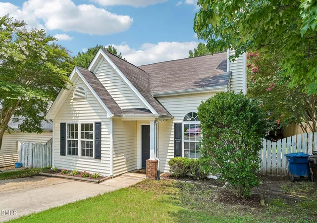 33rd image of 4616 Dolwick Dr, Durham, NC 27713 | MLS# 10183548