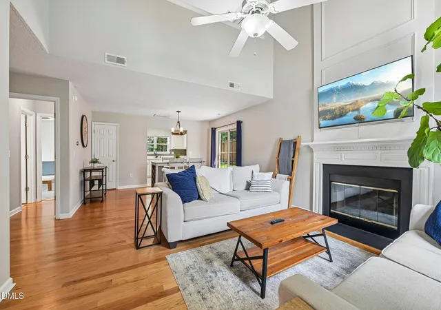 Photo 4 of Sale Pending at 4616 Dolwick Dr, Durham, NC 27713 | MLS# 10183548 | Listing updated on 2026-09-28