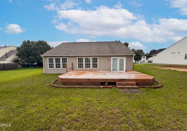 Photo 4 of Single family home for sale at 311 Pebble Way, Durham, NC 27703 | MLS# 10182950 | Listing updated on 2026-10-08