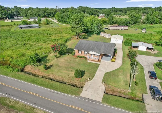 Photo 43 of Single family home for sale at 221 Old Baker Rd, Maxton, NC 28364 | MLS# 766646 | Listing updated on 2026-09-01